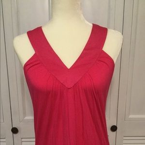 V NECK SLEEVELESS BLOUSE